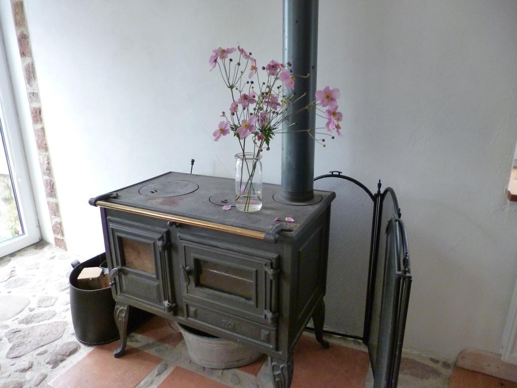 Ferienwohnung Rossenhof Weesby Esterno foto